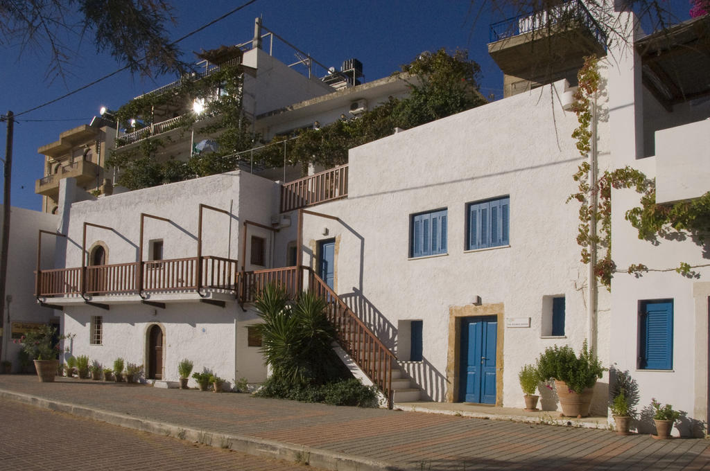 Τhe White Houses Makrýgialos Rum bild