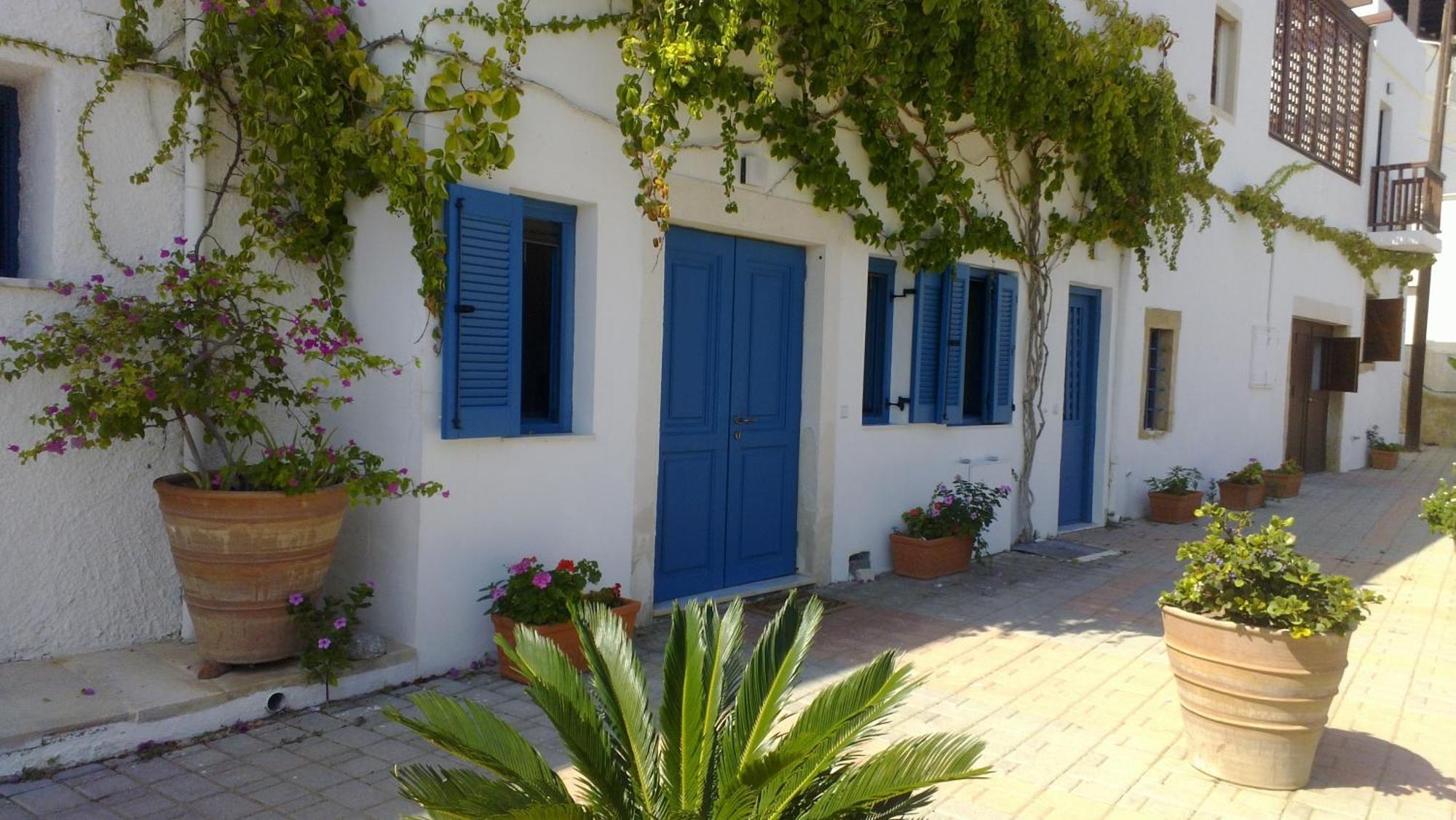 Τhe White Houses Makrýgialos Exteriör bild